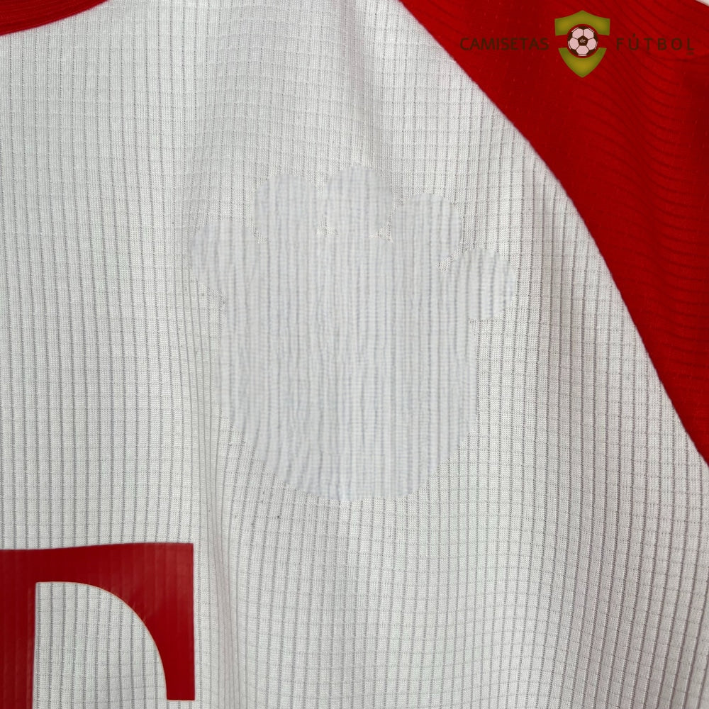 Equipaci??n Bayern Munich 23-24, Local , Nio