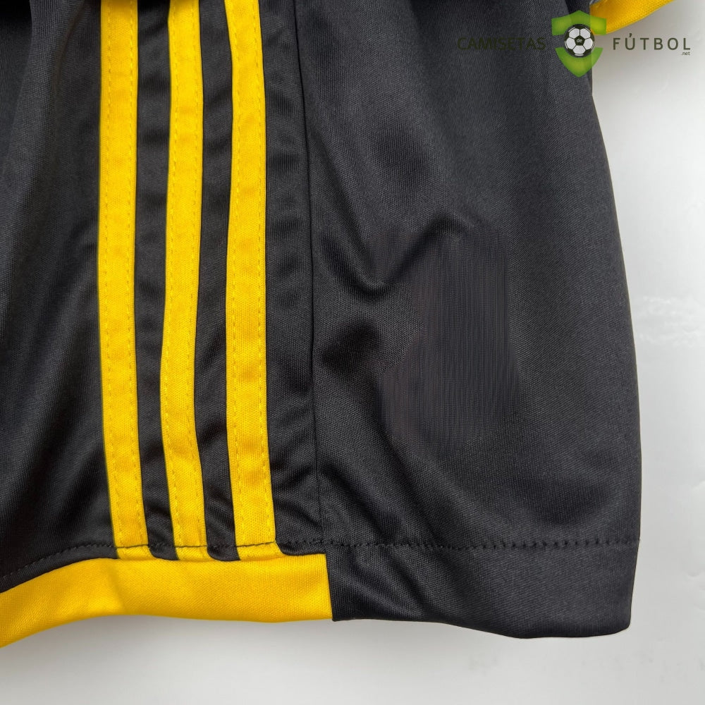 Equipaci??n Juventus 23-24, Local , Nio