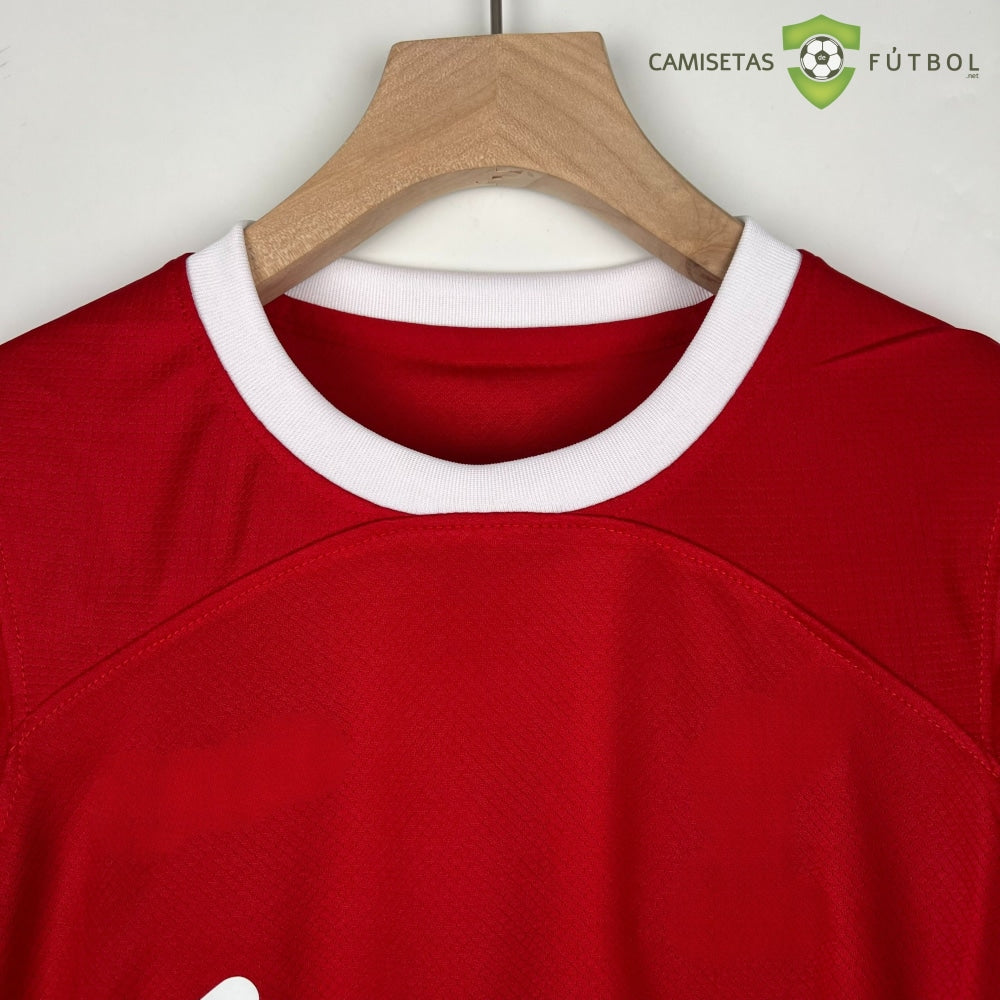 Equipaci??n Liverpool 23-24, Local , Nio