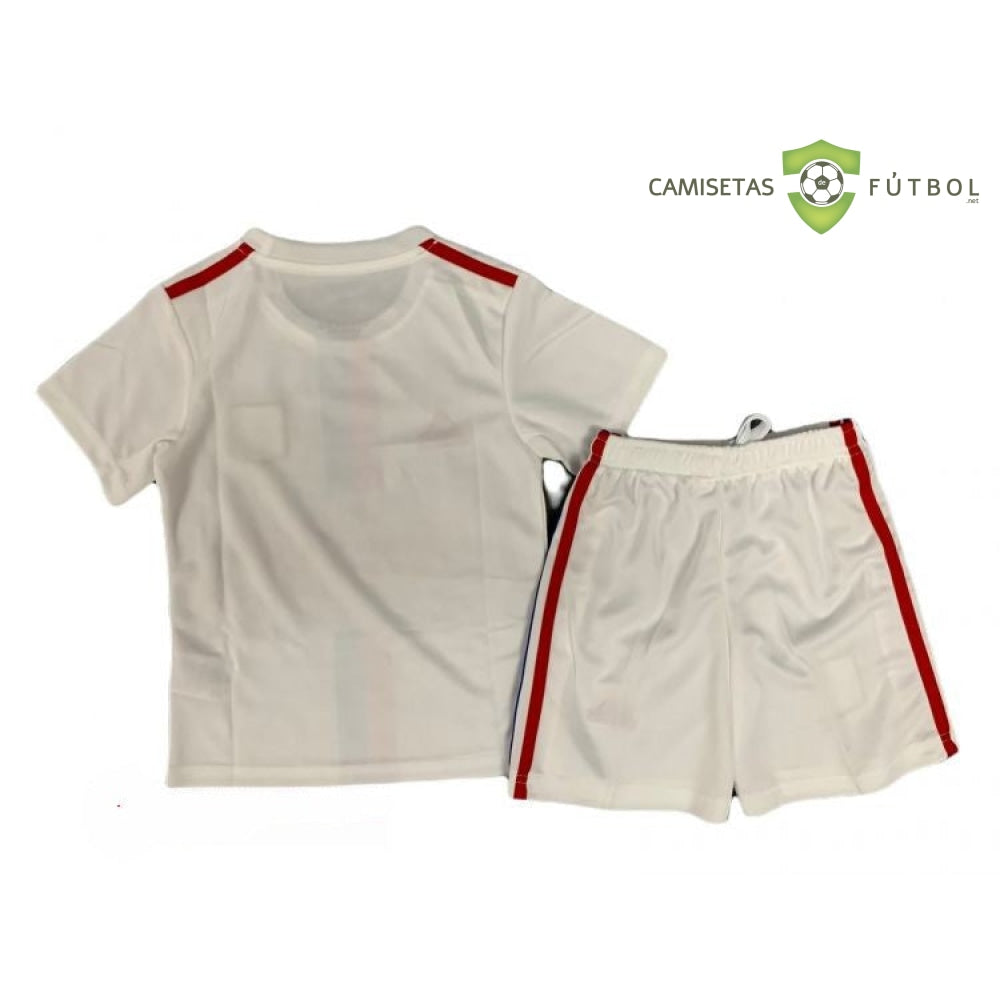 Equipaci??n Lyon 22-23, Local , Nio