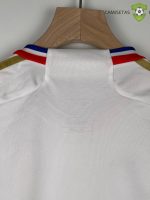 Equipaci??n Lyon 23-24, Local , Nio