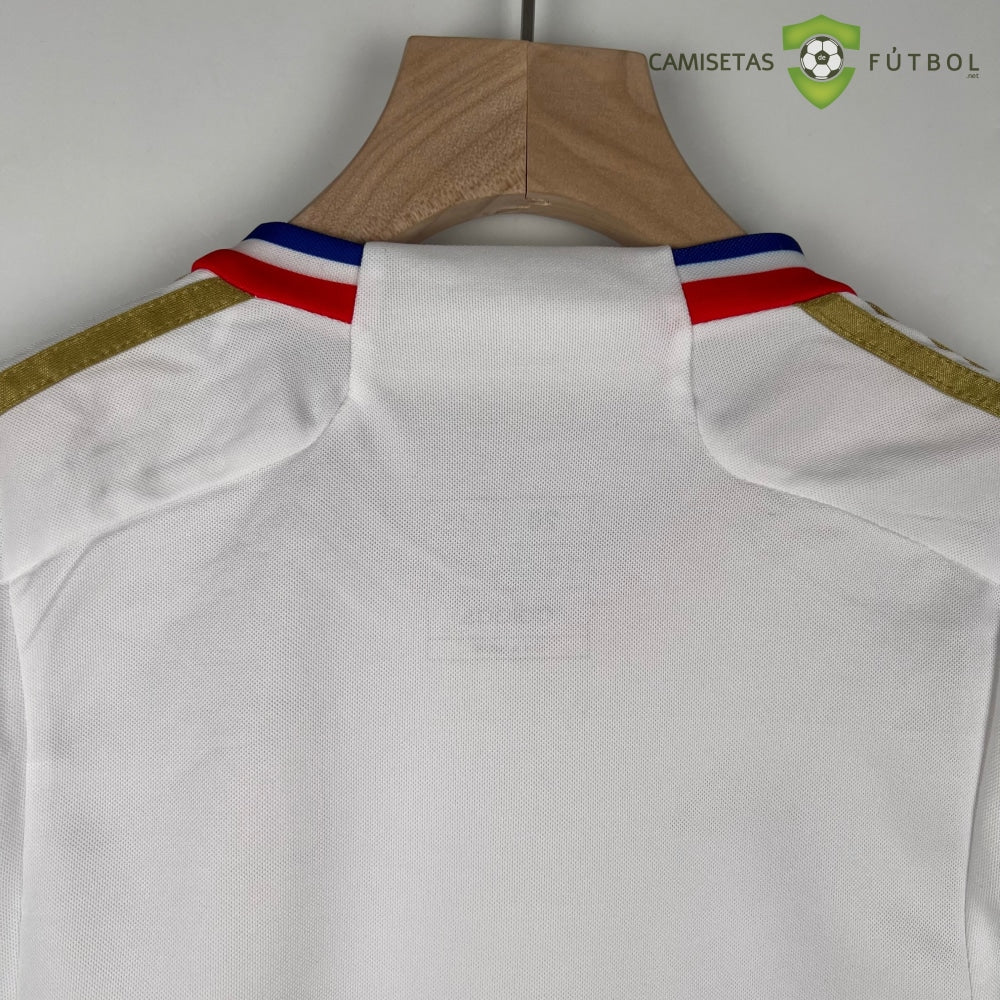 Equipaci??n Lyon 23-24, Local , Nio