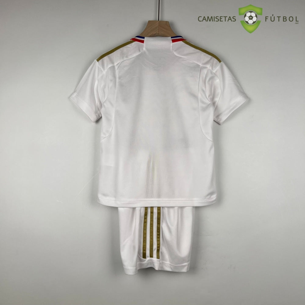 Equipaci??n Lyon 23-24, Local , Nio