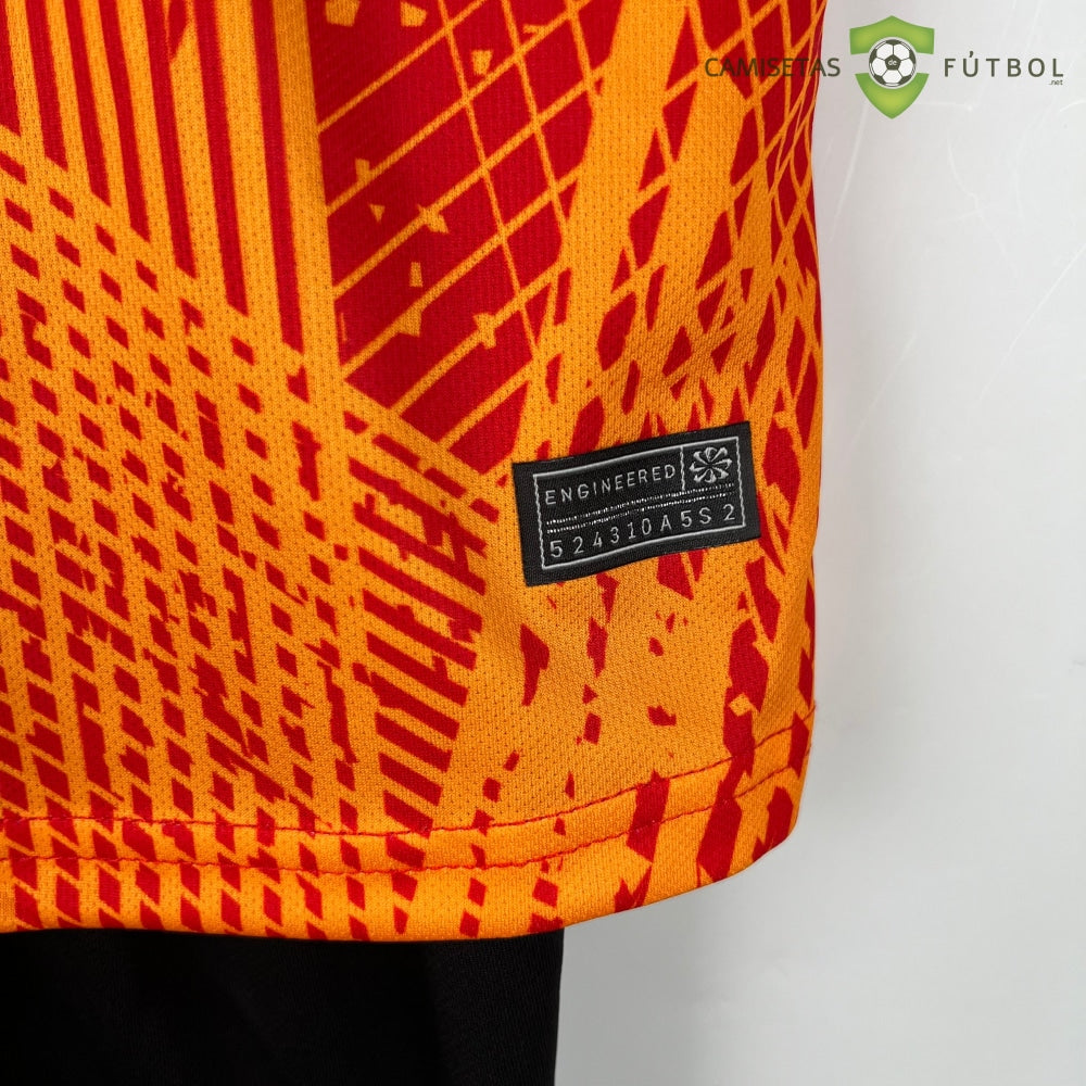 Equipaci??n Mallorca 22-23, Edicion Especial Roja , Nio