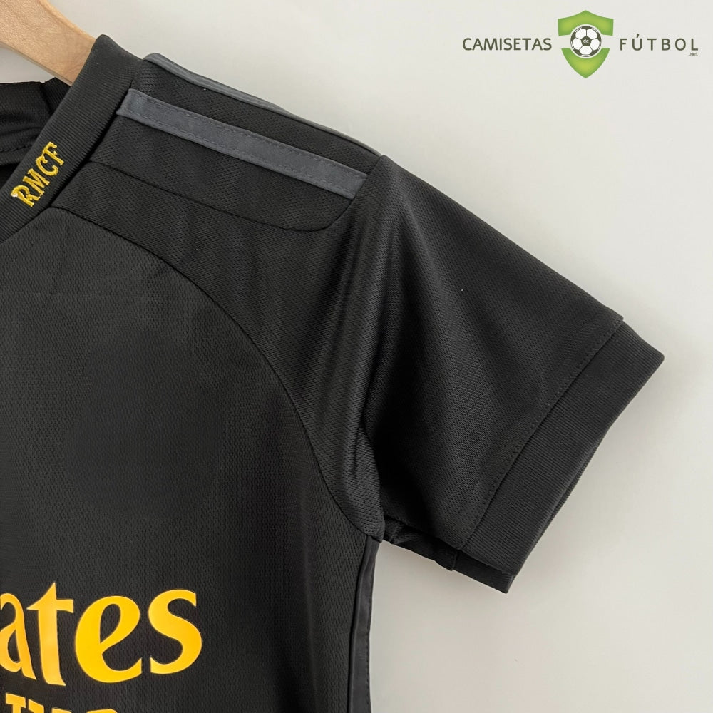 Equipaci??n Real Madrid 23-24, 3 Equipaci??n , Nio